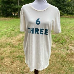 6397 TOP TEE SHIRT SHORT SLEEVE CREWNECK CREAM COTTON BLUE LETTERING SIZE L